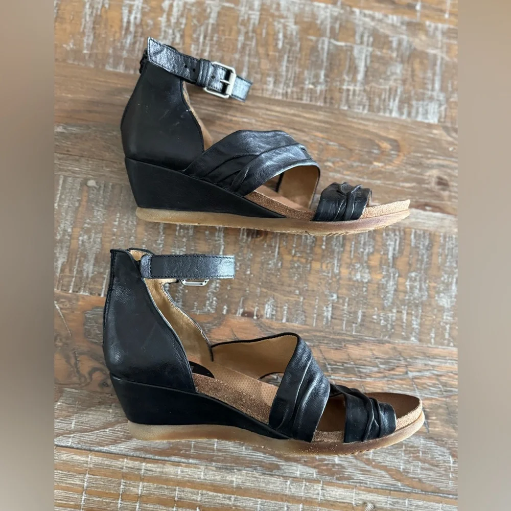 Miz Mooz Black Leather Wedge Sandals